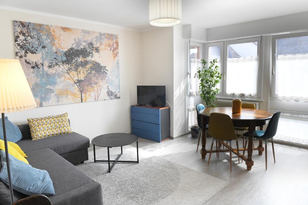 trouvez un artisan qualifi&eacute; pour vos travaux d&rsquo;appartement : r&eacute;novation, am&eacute;nagement, d&eacute;pannage. services professionnels et devis sur mesure pour am&eacute;liorer votre logement.