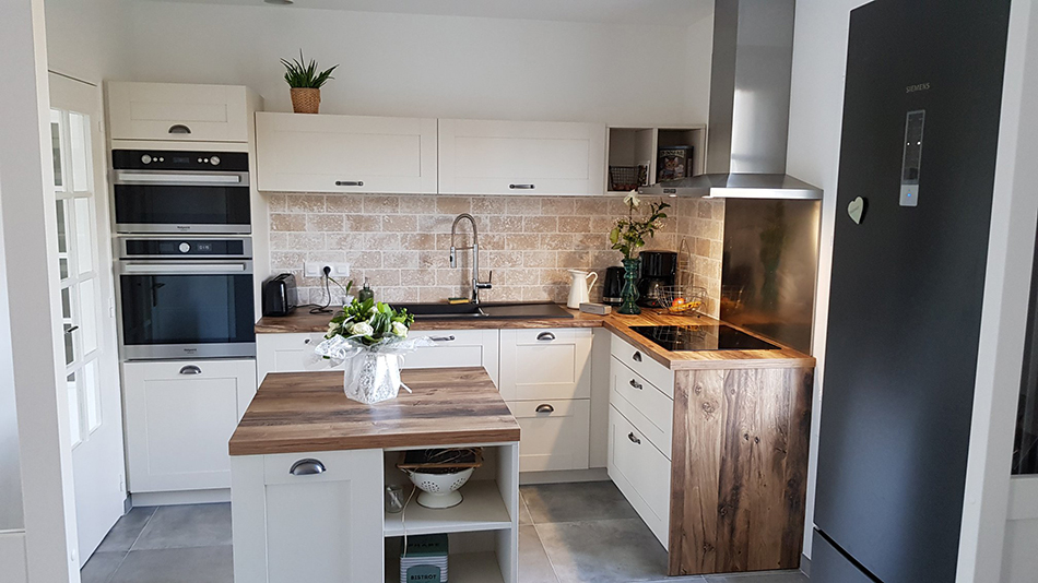 d&eacute;couvrez comment estimer et optimiser le budget pour la r&eacute;novation de votre cuisine &agrave; paris 10. conseils, astuces et solutions sur mesure pour un projet r&eacute;ussi au meilleur prix.