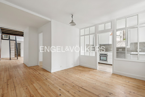 découvrez nos conseils et estimations pour établir le budget de rénovation d’un loft à paris 75010. obtenez une idée claire des coûts, démarches et astuces pour réussir votre projet dans le 10e arrondissement.