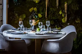 d&eacute;couvrez une cuisine contemporaine raffin&eacute;e &agrave; paris 75010 : recettes cr&eacute;atives, ambiance moderne et saveurs innovantes au c&oelig;ur du 10e arrondissement.