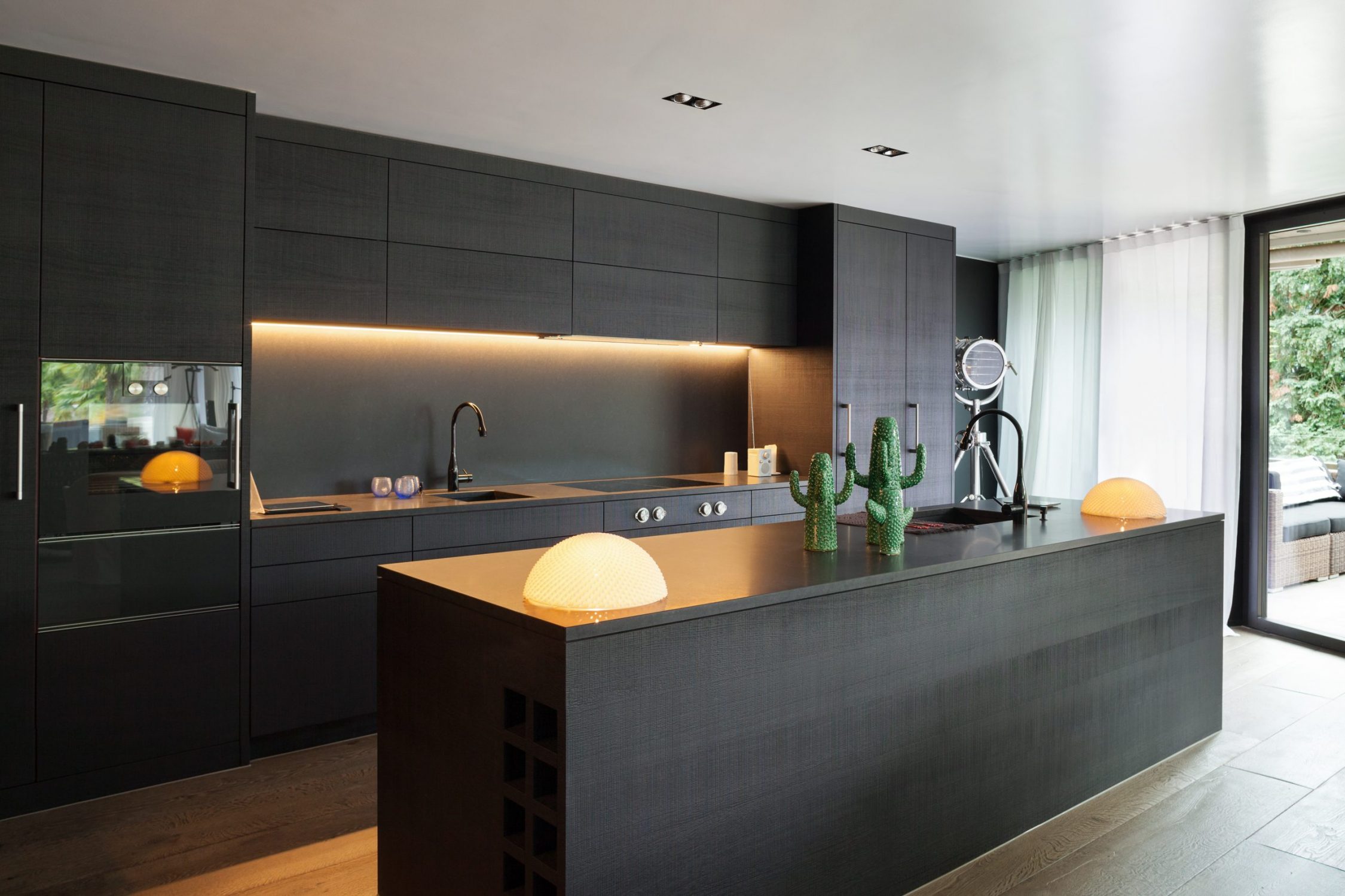 découvrez nos solutions de cuisine fonctionnelle à paris 10 : aménagement sur mesure, optimisation de l’espace et équipements pratiques pour une cuisine moderne et conviviale dans le 10ème arrondissement.