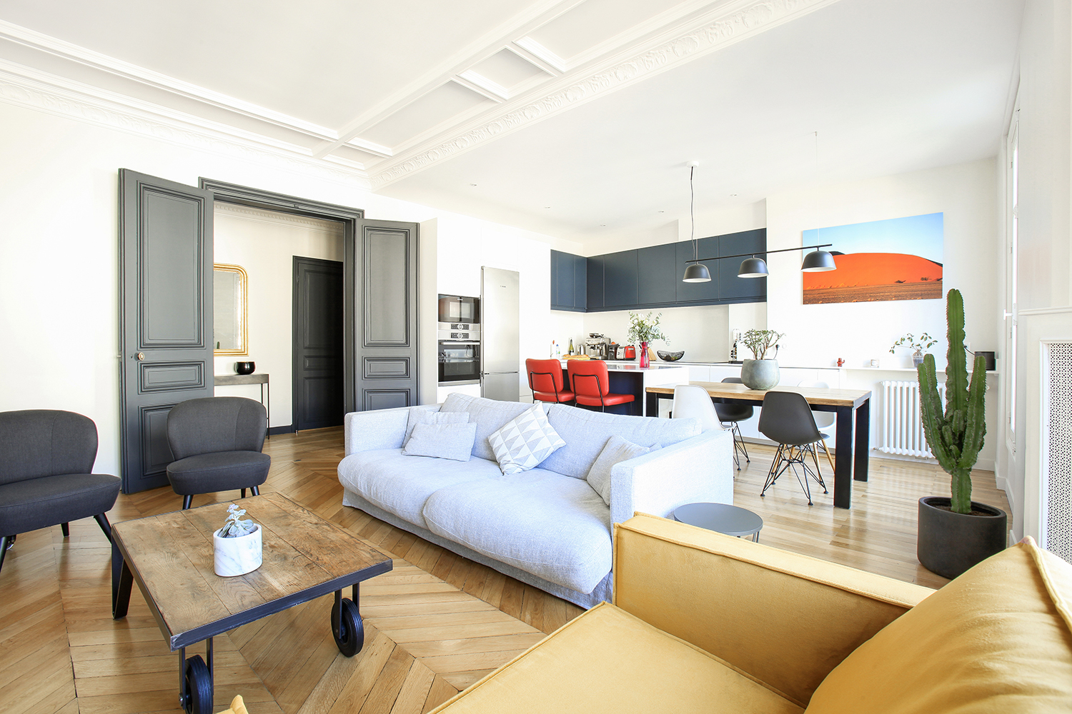découvrez les meilleures cuisines ouvertes du 10e arrondissement de paris : ambiance conviviale, espaces modernes et recettes à savourer sur place. explorez nos adresses coups de cœur !