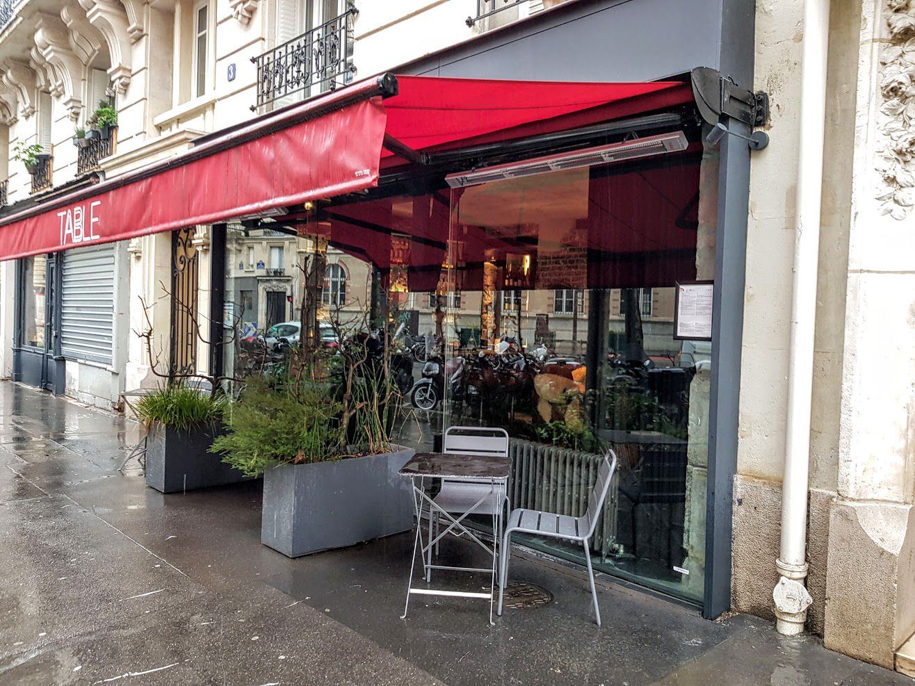 découvrez la cuisine parisienne : recettes, astuces et inspiration pour apporter l'élégance et les saveurs de paris dans votre cuisine. conseils pratiques, idées de menus et spécialités incontournables !