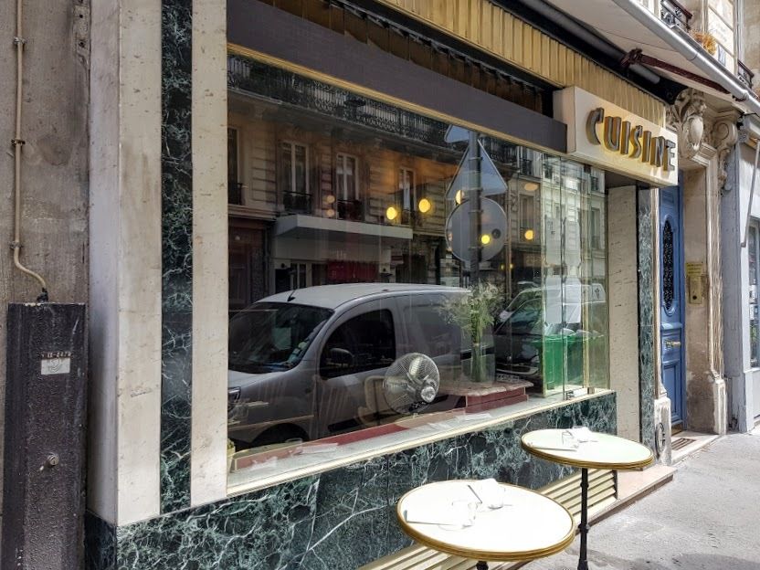 découvrez la cuisine parisienne : recettes authentiques, adresses incontournables, tendances culinaires et conseils pour savourer paris à travers ses spécialités et ses chefs renommés.