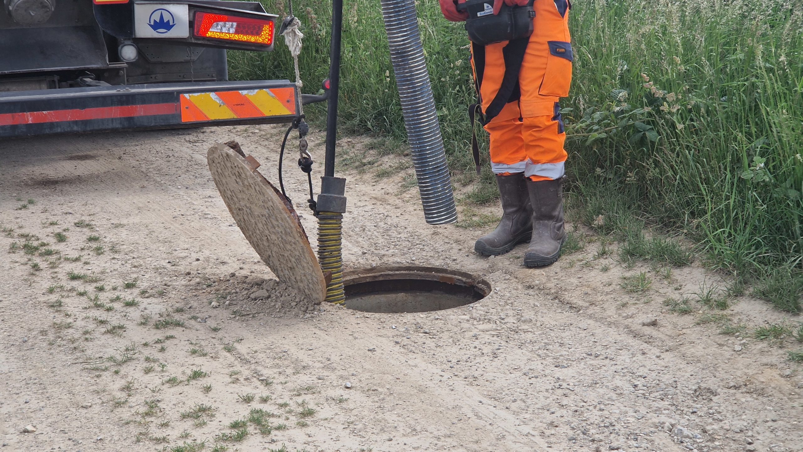 besoin d&rsquo;un d&eacute;bouchage de canalisation en &icirc;le-de-france ? intervention rapide, efficace et professionnelle pour tous types de canalisations bouch&eacute;es. demandez votre devis gratuit !