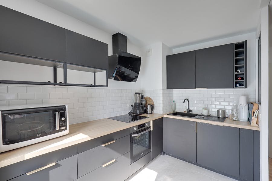obtenez votre devis rénovation cuisine gratuit dans le 10ème arrondissement. profitez d'une estimation rapide et sans engagement pour transformer votre cuisine avec des professionnels qualifiés.