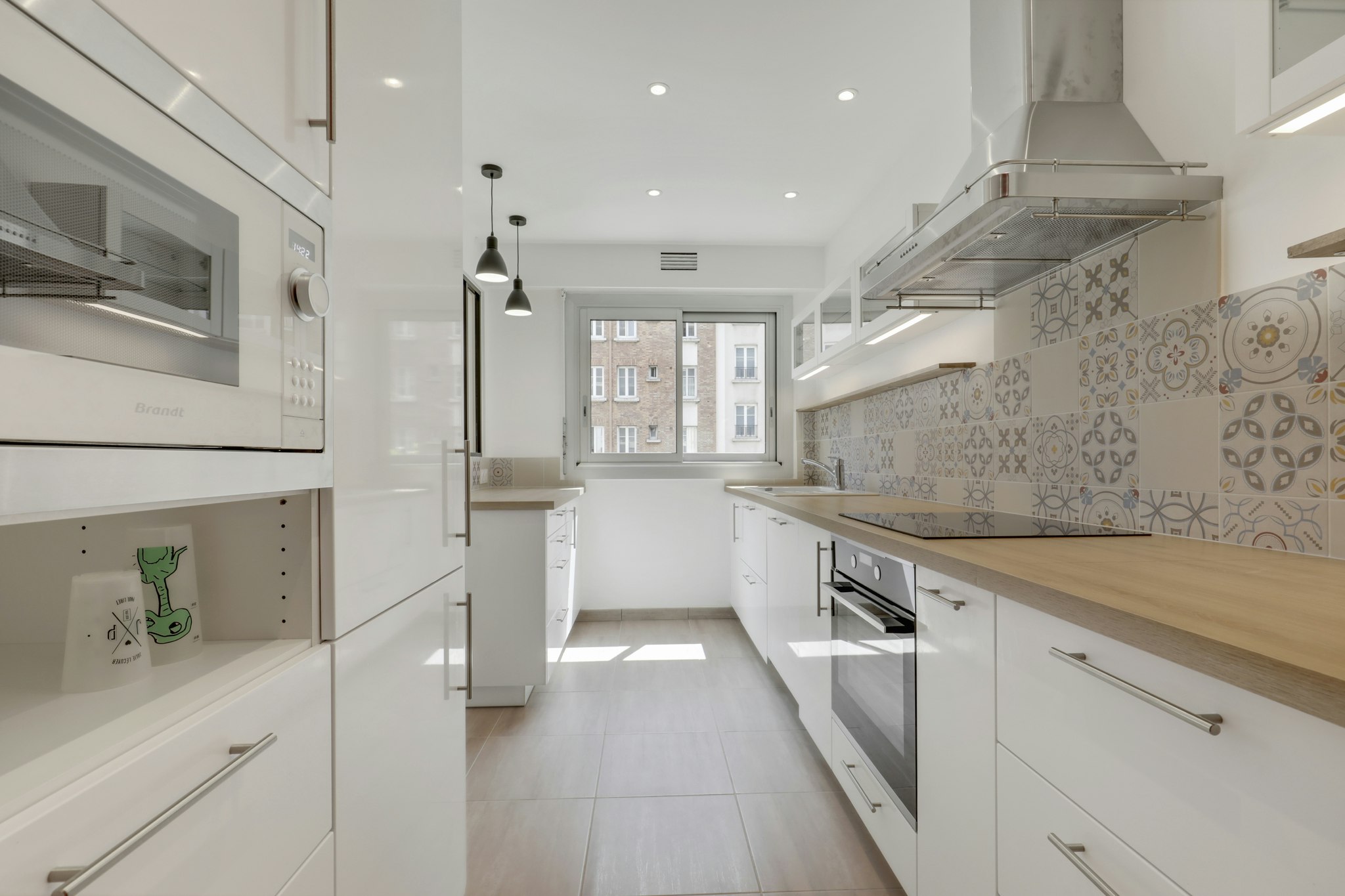 obtenez rapidement un devis personnalisé pour la rénovation de votre cuisine à paris 10. comparez les tarifs, trouvez un artisan qualifié et donnez vie à votre projet dès maintenant !