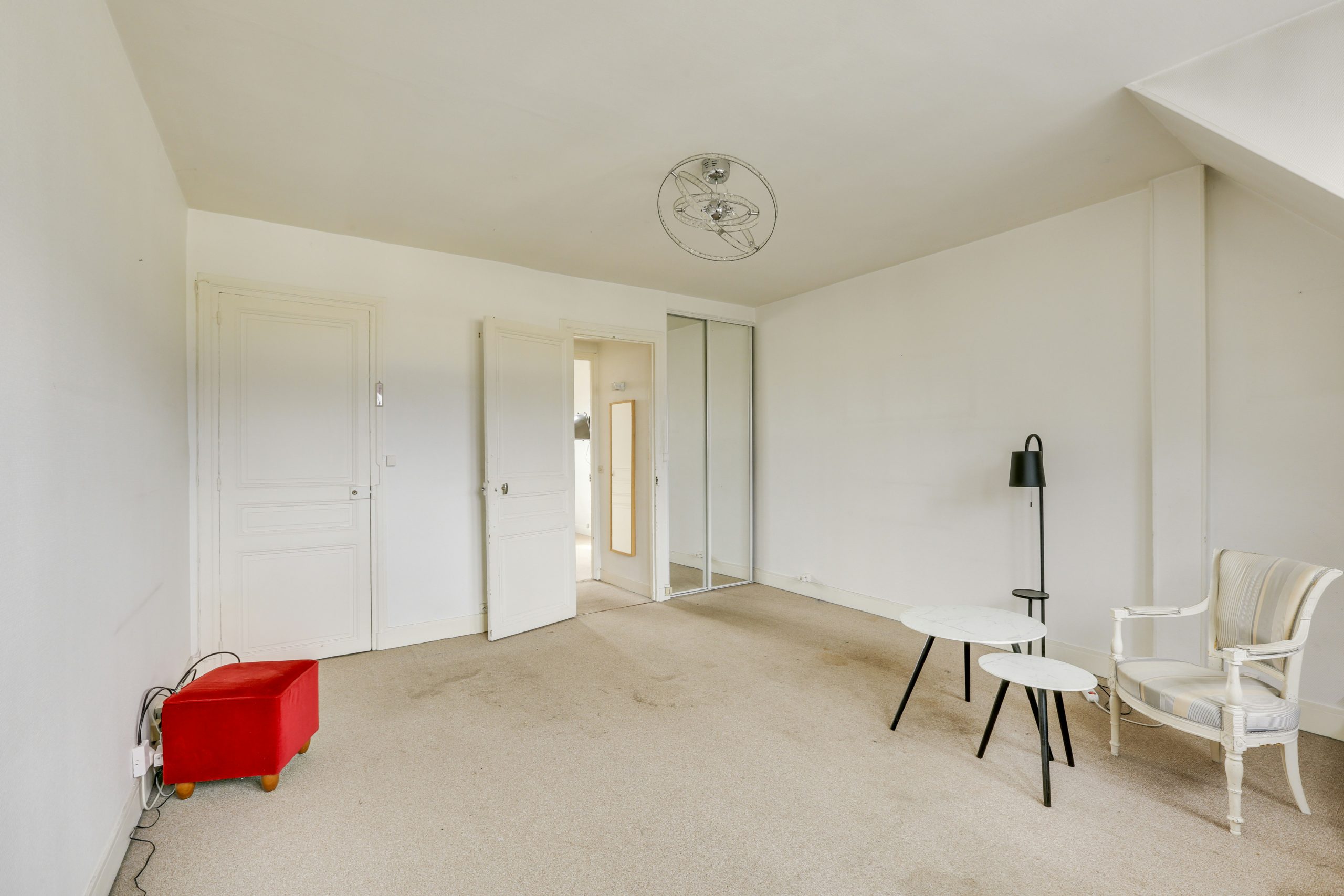 obtenez rapidement votre devis pour la rénovation de loft à paris 75010. estimation gratuite, travaux sur mesure et accompagnement personnalisé par des experts du secteur.
