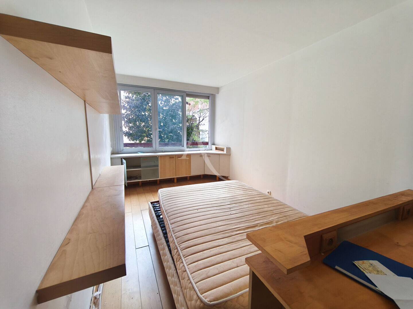 obtenez rapidement un devis gratuit pour la rénovation de votre studio à paris 10. travaux de qualité réalisés par des professionnels expérimentés. contactez-nous dès maintenant !