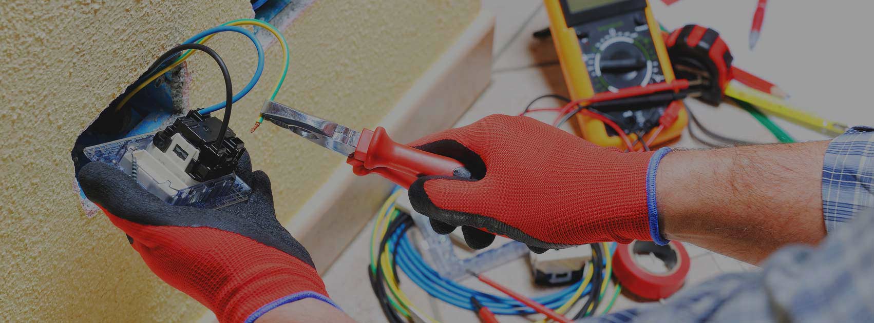faites appel &agrave; un &eacute;lectricien certifi&eacute; &agrave; paris 75010 pour tous vos travaux d&rsquo;&eacute;lectricit&eacute; : d&eacute;pannage rapide, installation, mise aux normes et entretien. service professionnel, devis gratuit et intervention 7j/7.