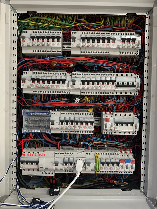 besoin d'une installation de tableau électrique à paris 75010 ? nos électriciens qualifiés interviennent rapidement pour sécuriser et moderniser votre installation électrique. devis gratuit et intervention rapide !