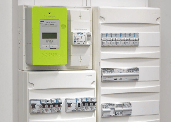 découvrez les normes électriques en vigueur à paris 75010 : obligations, conseils et réglementations pour garantir la sécurité et la conformité de vos installations électriques dans le 10e arrondissement.
