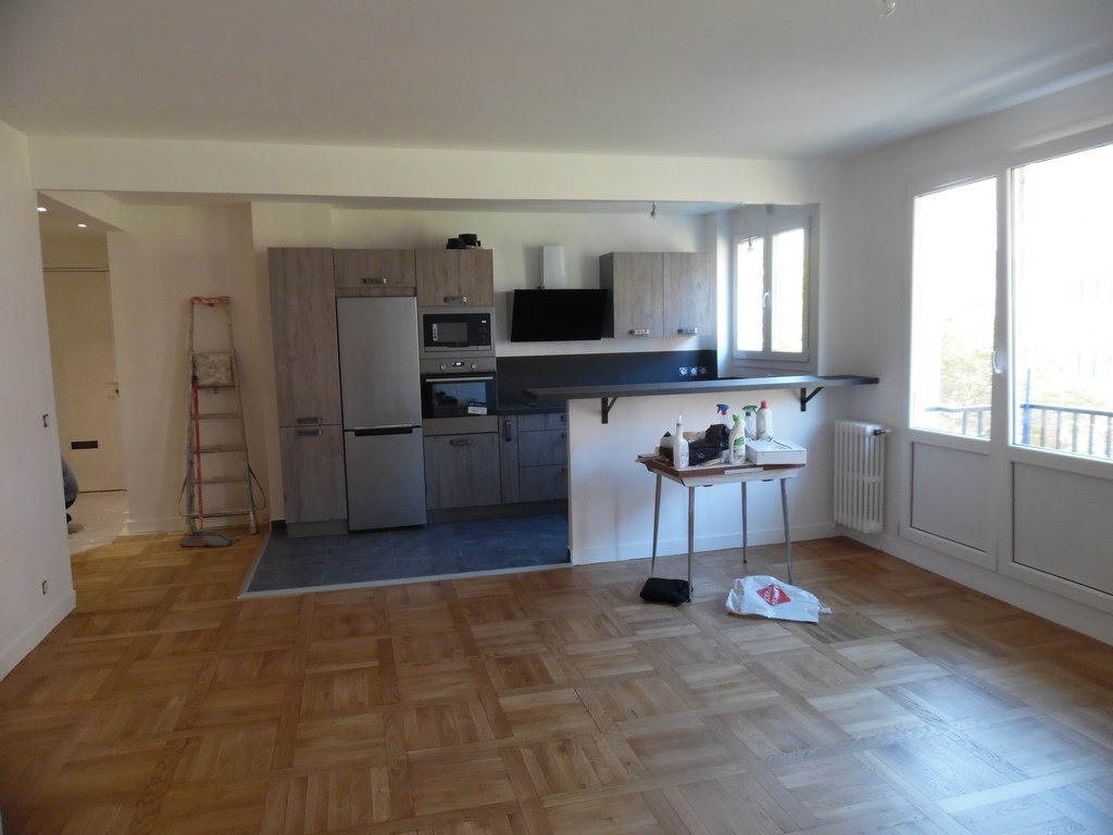 découvrez les principales normes à respecter pour la rénovation à paris 75010 : sécurité, accessibilité, isolation et démarches administratives. guide pratique pour réussir vos travaux dans le 10e arrondissement de paris.