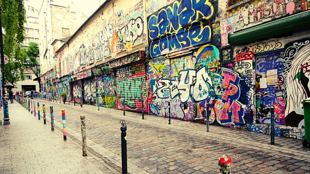 d&eacute;couvrez nos services de peinture design &agrave; paris 10 : cr&eacute;ations murales sur mesure, conseils d&eacute;co et finitions haut de gamme pour un int&eacute;rieur unique et moderne.