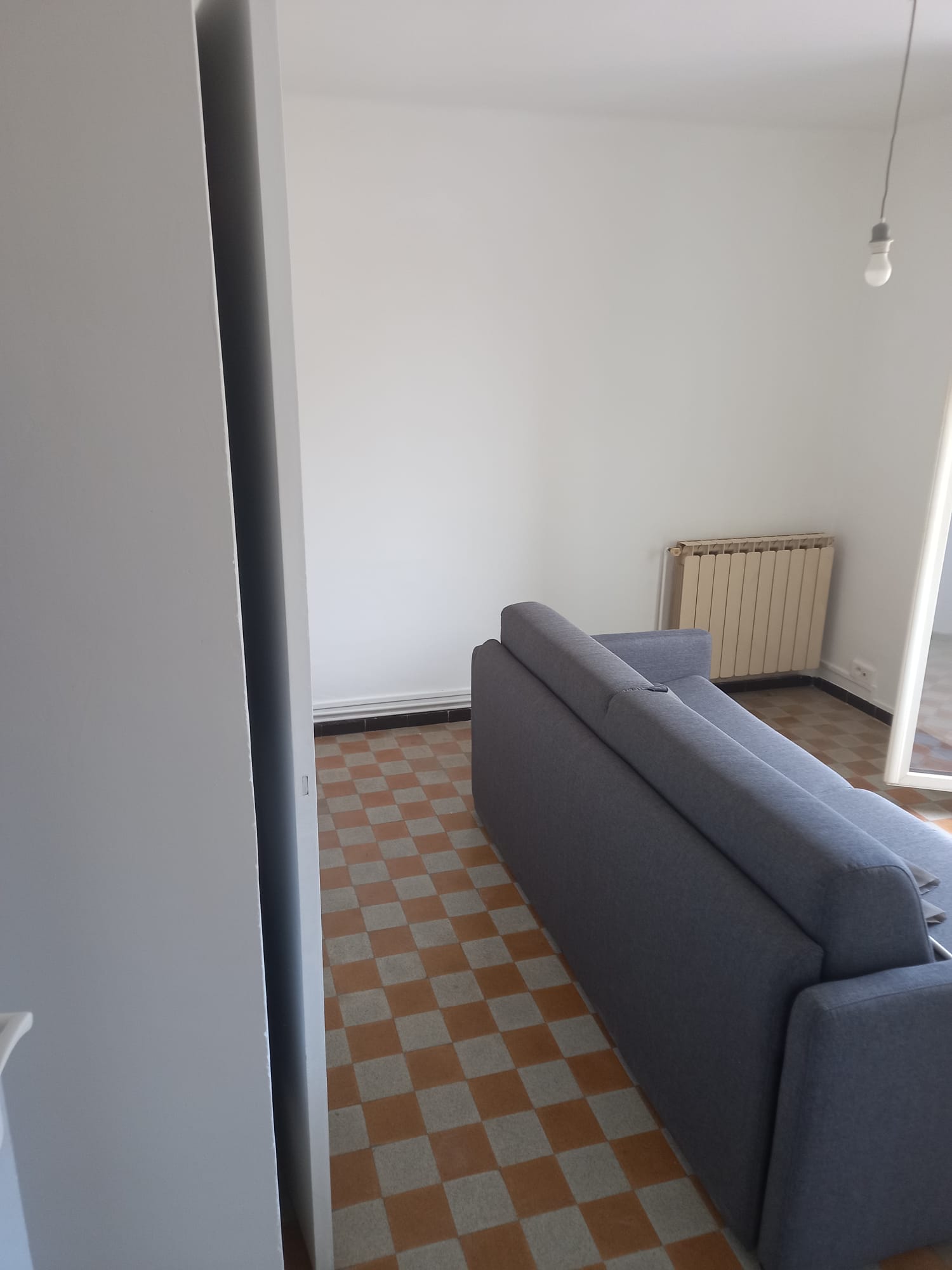 confiez vos travaux de peinture intérieure à paris 75010 à des professionnels qualifiés. finitions soignées, conseils personnalisés et devis gratuit pour sublimer votre intérieur.