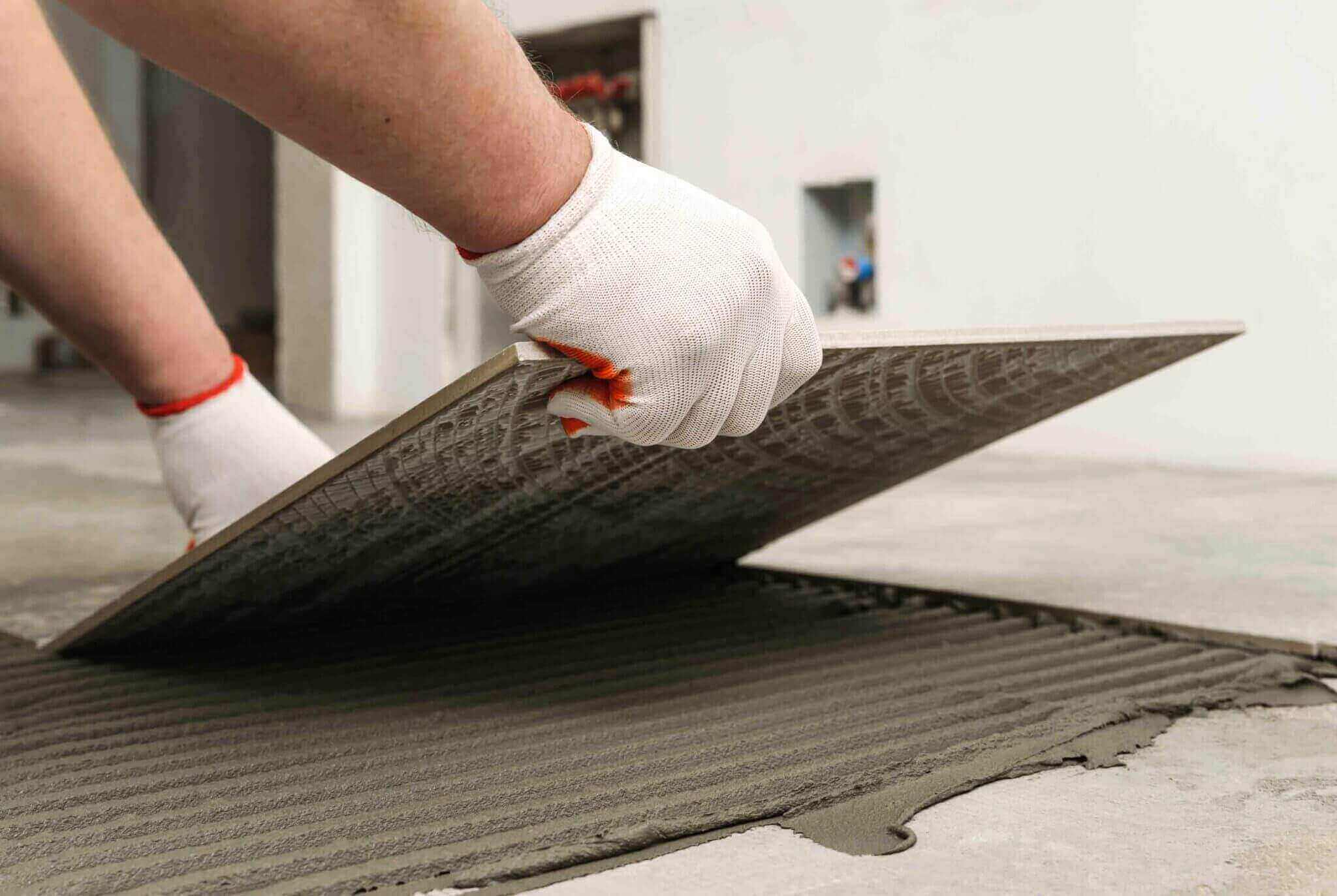 d&eacute;couvrez les tendances et comparatifs des prix du carrelage en 2025 : budget, conseils d'achat et nouveaut&eacute;s pour vos projets de r&eacute;novation ou construction.