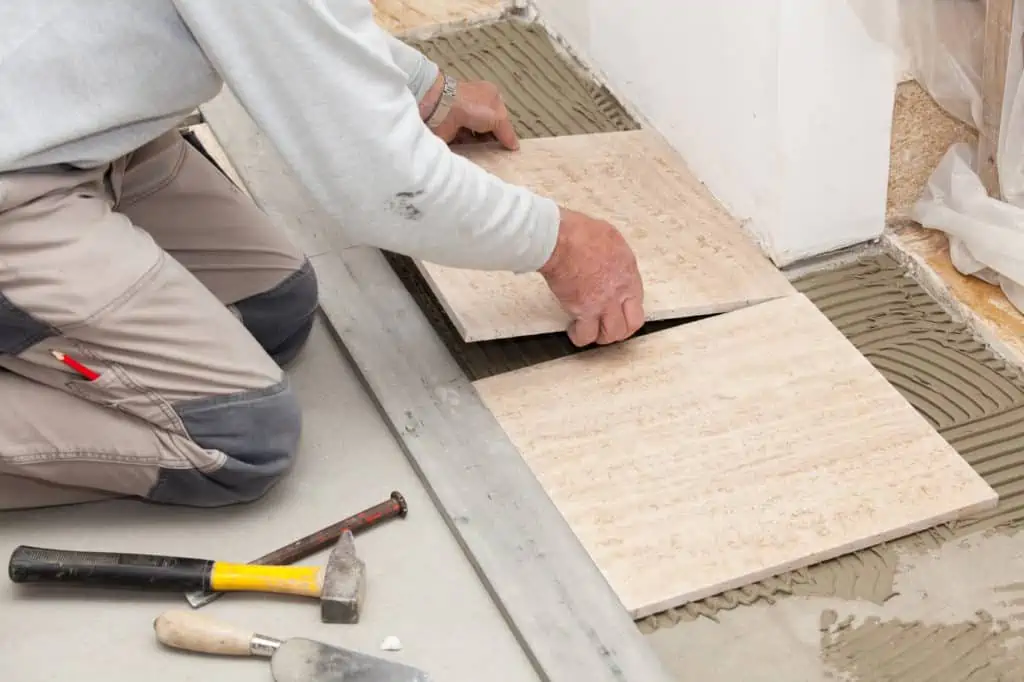 découvrez les tendances et estimations des prix du carrelage en 2025 : conseils pour choisir, comparer les différentes gammes et optimiser votre budget rénovation ou construction.