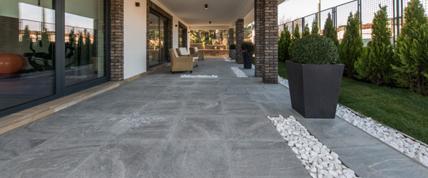 découvrez le prix du carrelage au m², les facteurs qui influencent le coût et des conseils pour bien choisir et estimer votre budget de pose ou de rénovation.
