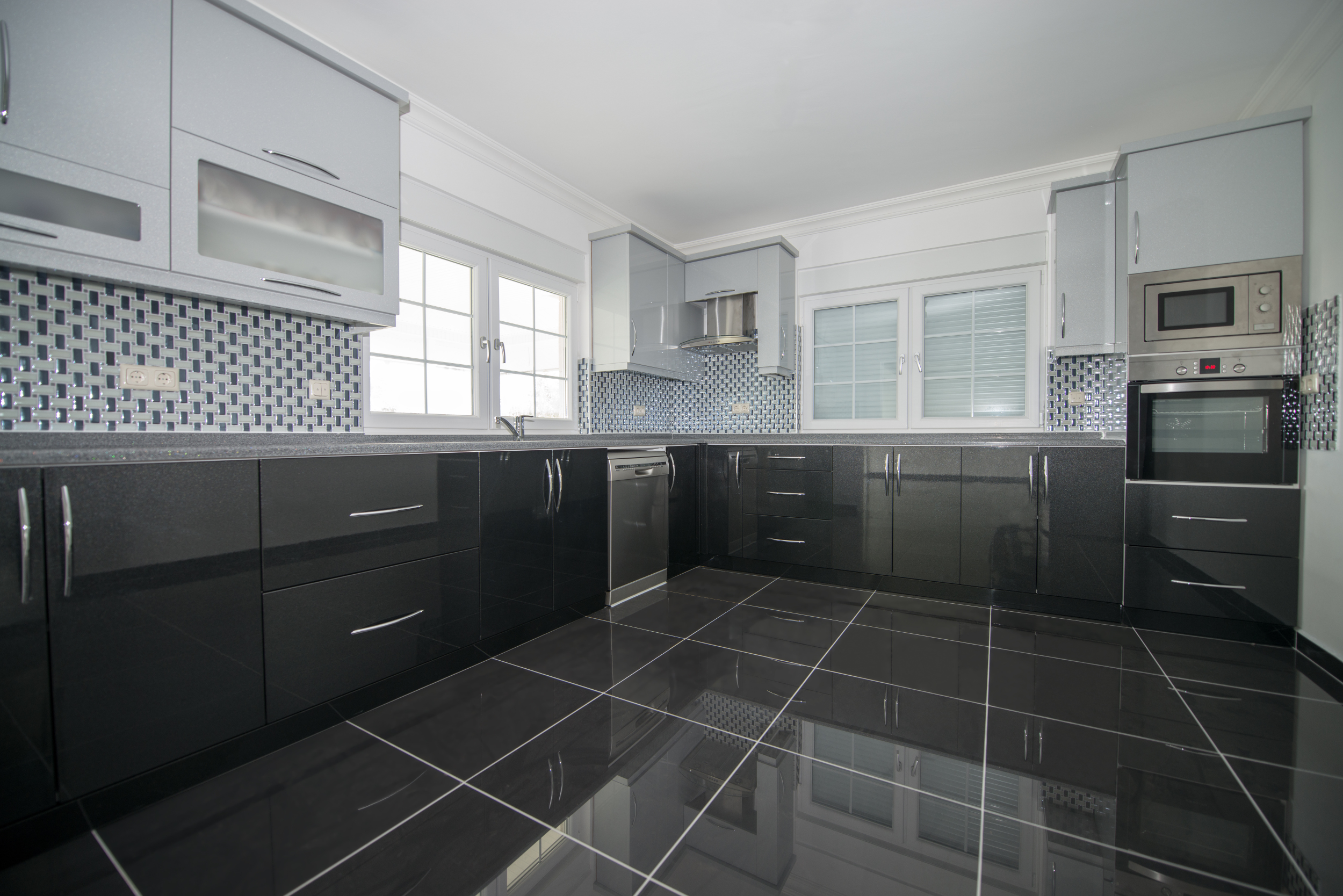 d&eacute;couvrez les prix du carrelage au m&sup2; en 2025 : tendances, types de carrelage, conseils pour bien choisir et estimer le co&ucirc;t de vos travaux de rev&ecirc;tement.