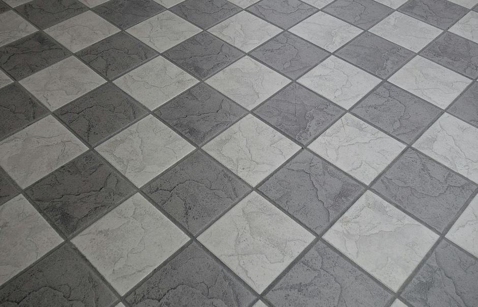 d&eacute;couvrez le prix du carrelage pos&eacute; au m&sup2; : tarifs moyens, explications des co&ucirc;ts de la main-d&rsquo;&oelig;uvre et conseils pour estimer votre budget de pose de carrelage en 2024.