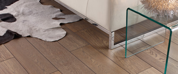 d&eacute;couvrez le prix du carrelage pos&eacute; au m2 : tarifs selon le type de carrelage, co&ucirc;t de la pose par un professionnel et astuces pour estimer votre budget de r&eacute;novation.