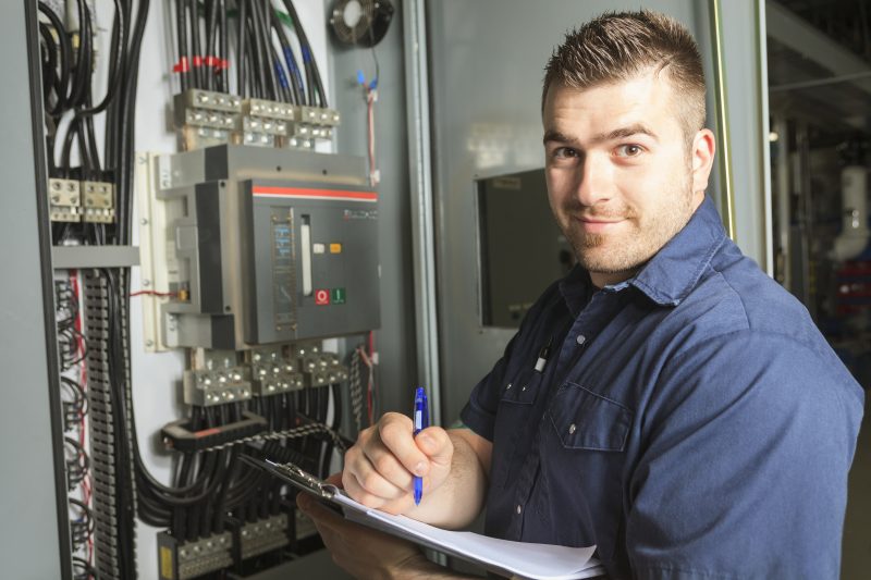 d&eacute;couvrez les tarifs de l'&eacute;lectricit&eacute; &agrave; paris 75010 : informations sur les prix du kwh, fournisseurs d'&eacute;nergie, comparatif des offres et conseils pour &eacute;conomiser sur votre facture dans le 10&egrave;me arrondissement.