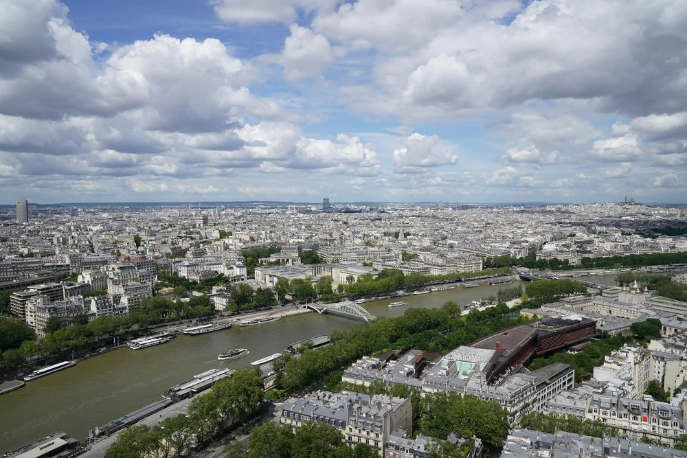 d&eacute;couvrez les prix de la r&eacute;novation dans le 10e arrondissement de paris en 2025 : tendances, estimations au m&egrave;tre carr&eacute; et conseils pour optimiser votre budget travaux.