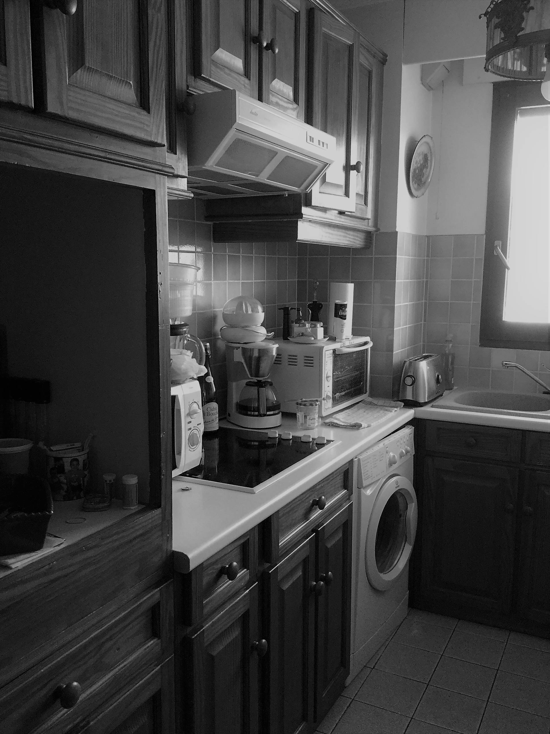 découvrez les prix pour la rénovation de cuisine à paris 10 : conseils, devis personnalisés et estimation du budget pour vos travaux. trouvez le meilleur rapport qualité-prix pour moderniser votre cuisine dans le 10ème arrondissement.