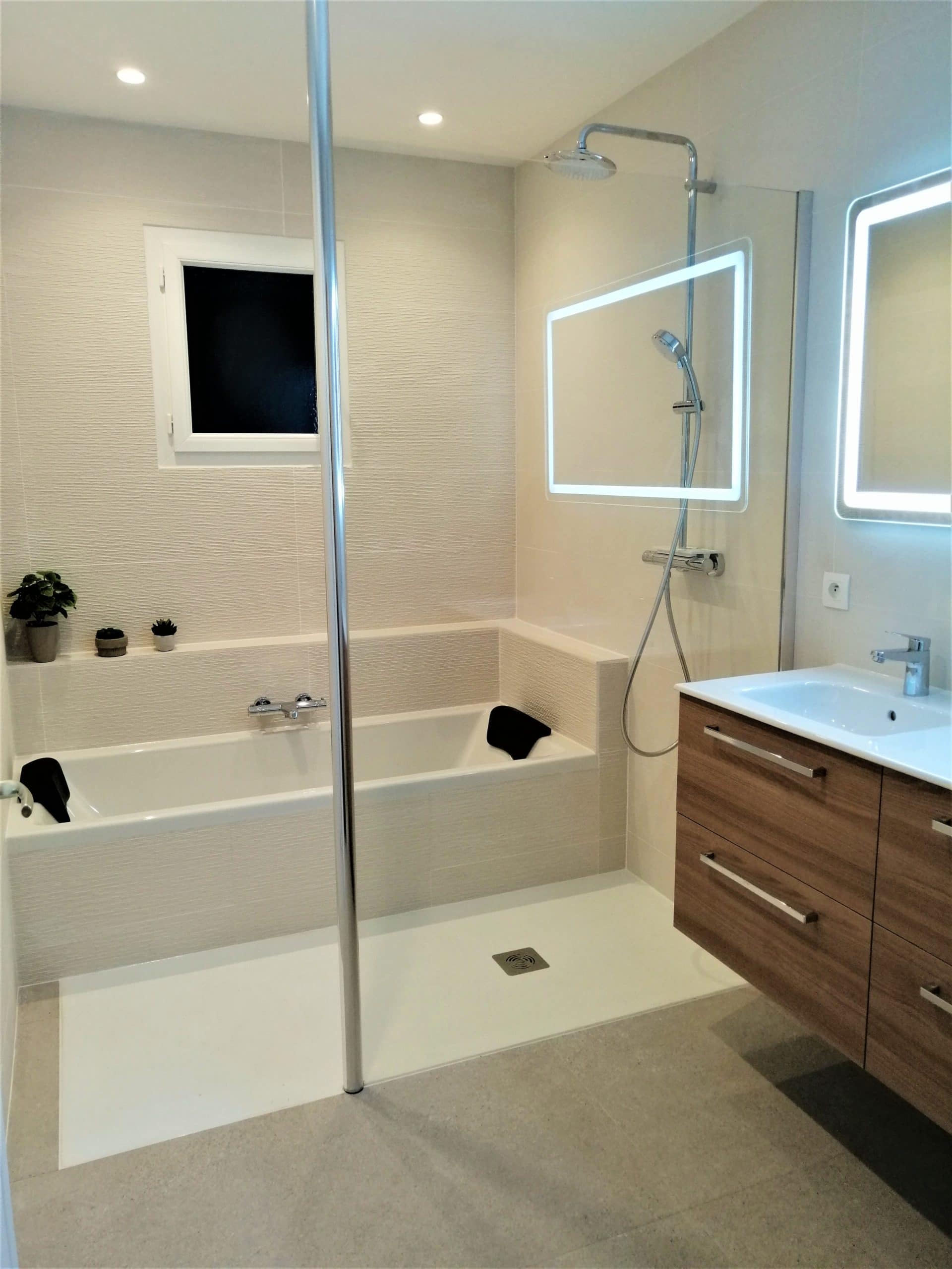 découvrez le prix moyen pour la rénovation d'une douche italienne dans le 75010. estimez votre budget, comparez les tarifs et trouvez des professionnels qualifiés à paris 10e.