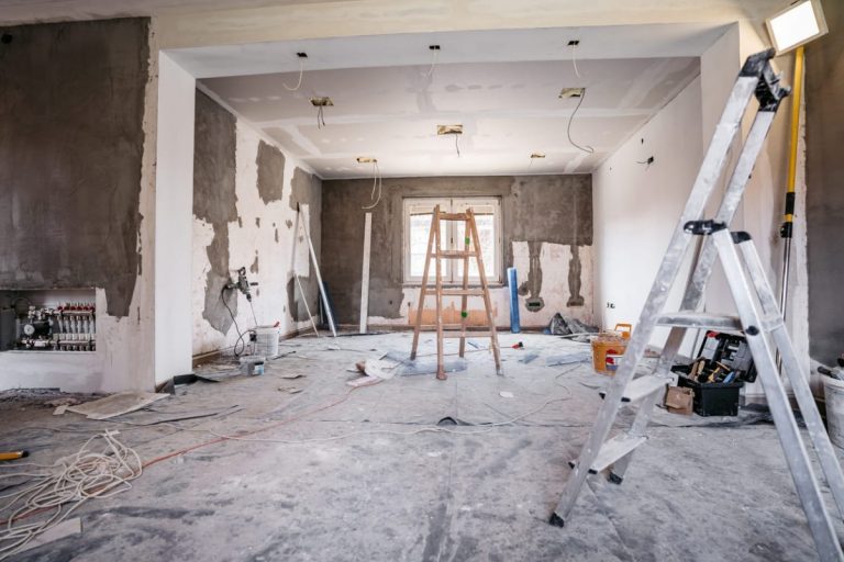 confiez la r&eacute;novation de votre appartement &agrave; des experts pour moderniser, optimiser l&rsquo;espace et valoriser votre bien. d&eacute;couvrez nos conseils, astuces et services sur mesure pour un int&eacute;rieur &agrave; votre image.