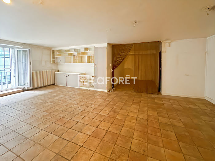 confiez la rénovation de votre appartement ancien dans le 10ème arrondissement à des experts. modernisation, optimisation de l’espace et respect du charme d’origine. demandez votre devis personnalisé !