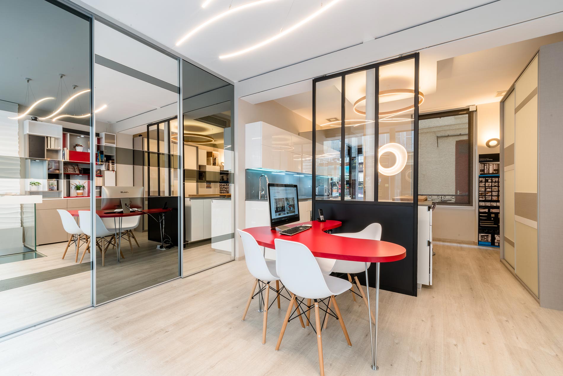 rénovez votre appartement à paris avec des experts qualifiés. services sur mesure pour moderniser, optimiser l'espace et valoriser votre bien. devis gratuit et accompagnement complet.