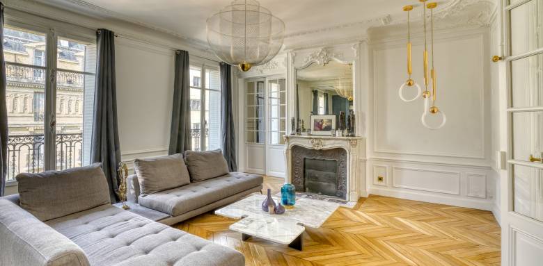 confiez la rénovation de votre appartement à paris à des experts qualifiés. devis personnalisés, travaux sur-mesure et accompagnement complet pour transformer votre intérieur avec style et qualité.