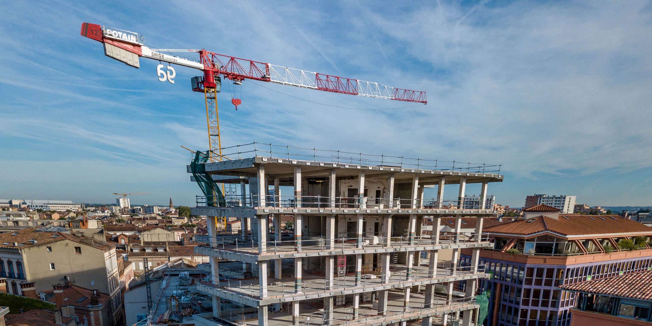 découvrez nos services de rénovation de bâtiment : modernisation, amélioration énergétique et valorisation de votre bien. profitez d’une expertise professionnelle pour tous vos projets de rénovation, du diagnostic aux finitions.