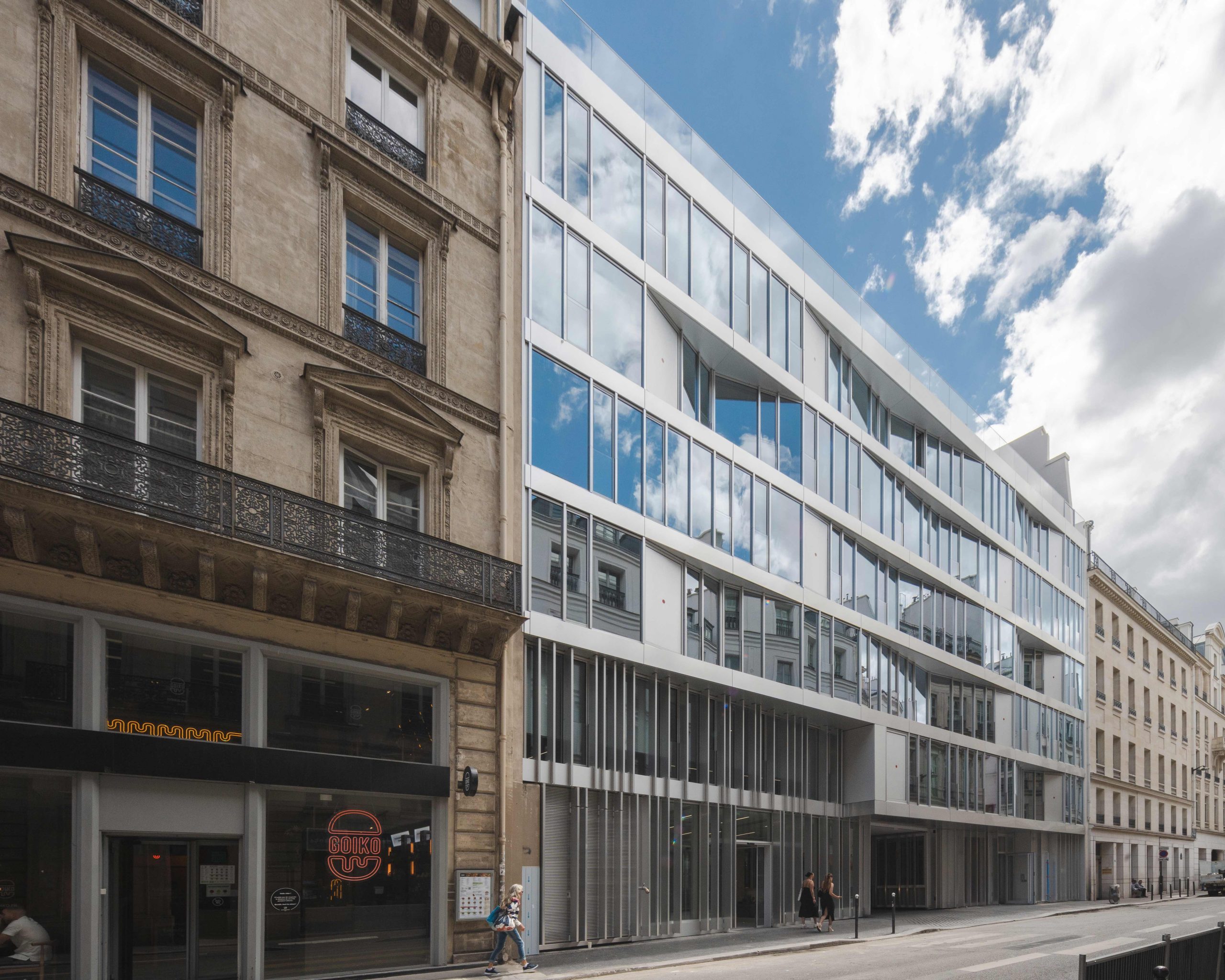 découvrez notre service de rénovation de bâtiment à paris 75010 : travaux de qualité, respect des délais, devis gratuit et accompagnement personnalisé pour tous vos projets de rénovation immobilière.