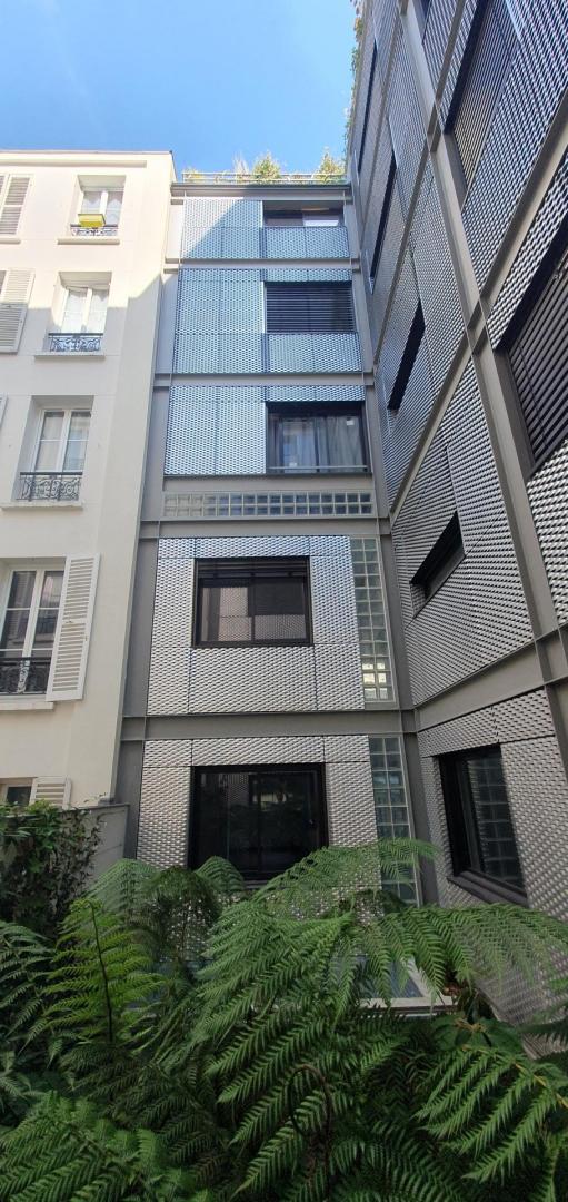 entreprise spécialisée en rénovation de bâtiments à paris 75010 : travaux de qualité pour appartements, maisons et locaux professionnels. demandez votre devis gratuit !