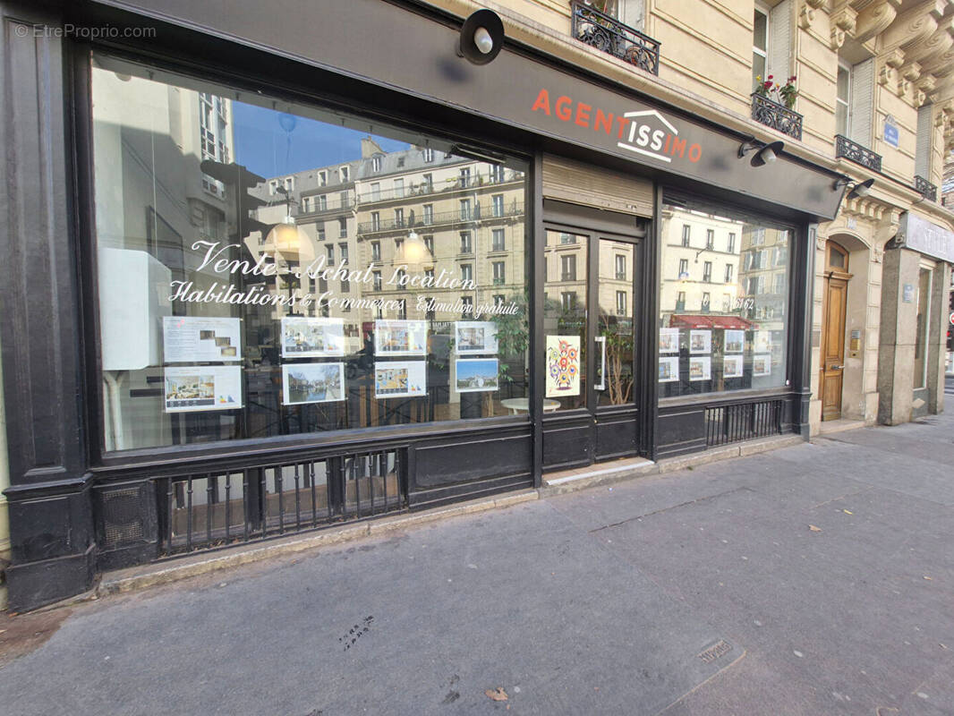 confiez la rénovation de votre commerce à paris 10 à des professionnels expérimentés. services sur mesure pour boutiques, restaurants et locaux commerciaux afin d’optimiser votre espace et attirer plus de clients.