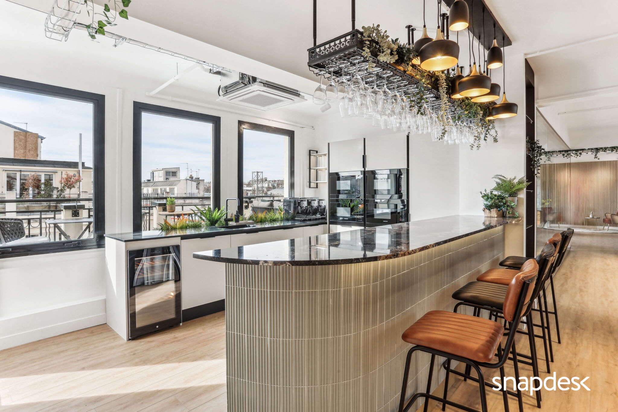 confiez la r&eacute;novation de votre cuisine professionnelle &agrave; paris 75010 &agrave; des experts. conseils, conception sur-mesure et travaux rapides pour un espace moderne et fonctionnel.