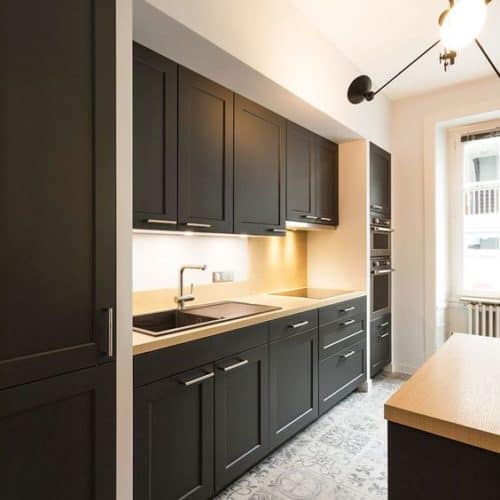 confiez la rénovation de votre cuisine professionnelle à paris 75010 à des experts. solutions sur-mesure, équipements modernes et respect des normes pour une cuisine optimisée et fonctionnelle.