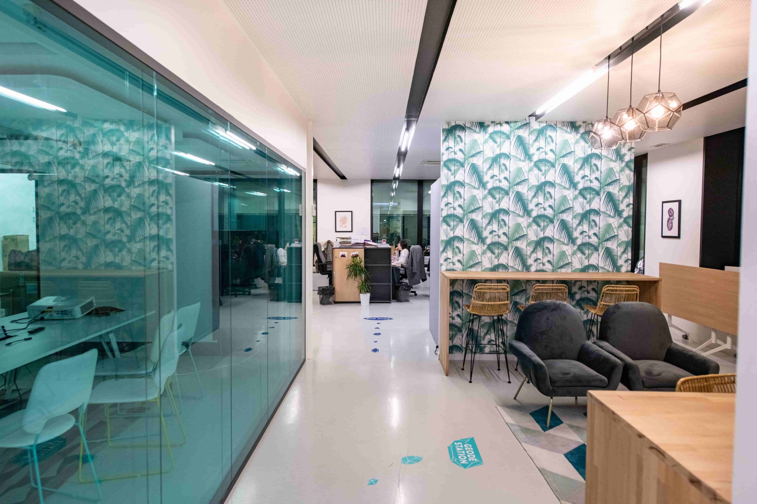 d&eacute;couvrez nos services de r&eacute;novation d&eacute;co &agrave; paris 75010 : design d'int&eacute;rieur, am&eacute;nagement sur mesure et conseils personnalis&eacute;s pour transformer votre espace selon vos envies.
