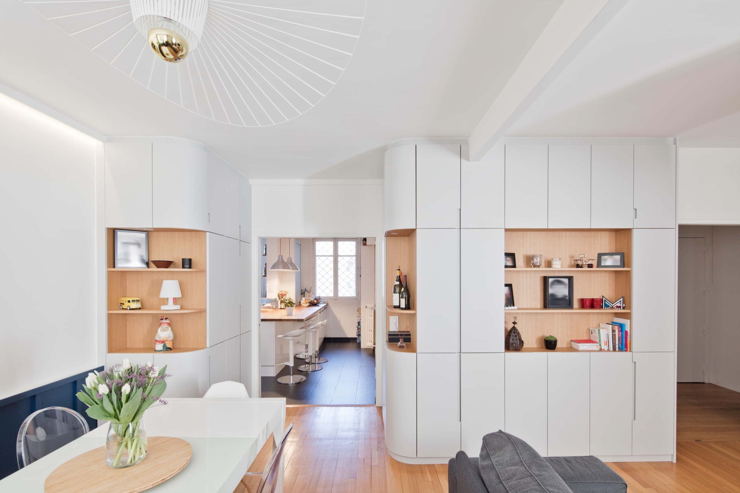 découvrez nos conseils et astuces pour réussir votre rénovation intérieure : idées de décoration, choix des matériaux, étapes incontournables et inspiration pour transformer votre maison selon vos envies.
