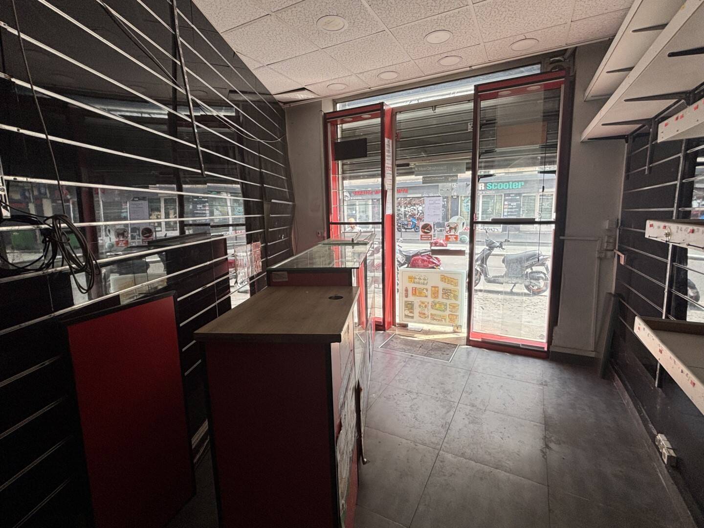confiez la r&eacute;novation de votre local commercial &agrave; paris 75010 &agrave; des experts. transformation sur mesure, respect des d&eacute;lais et r&eacute;sultats professionnels pour valoriser votre espace.
