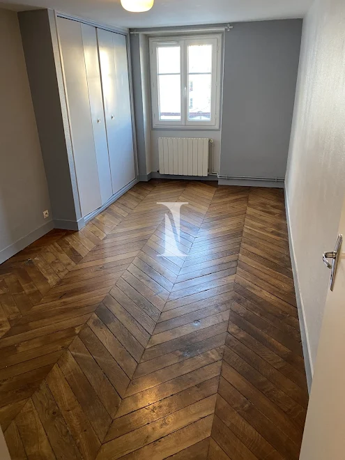 confiez la rénovation de votre location dans le 10e arrondissement de paris à des experts pour valoriser votre bien et attirer plus de locataires. devis gratuit et conseils sur mesure.
