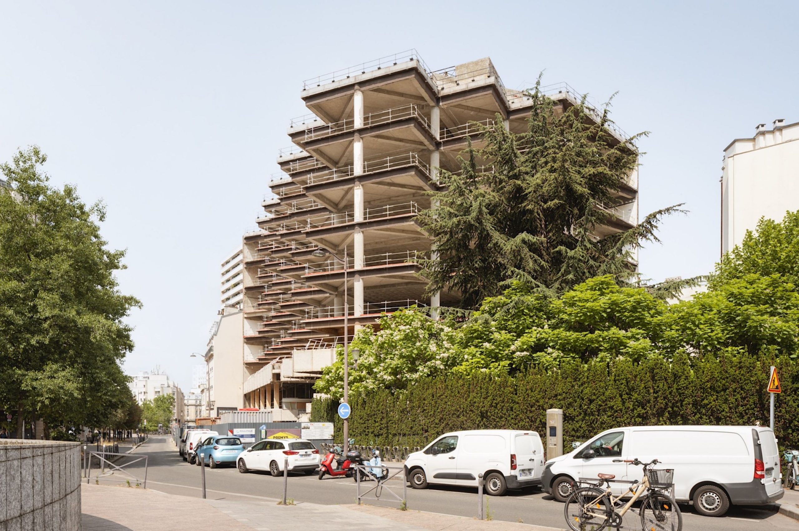 confiez vos travaux de rénovation à paris à des experts qualifiés ! découvrez nos services pour rénover appartement, maison ou local professionnel avec qualité et respect des délais.
