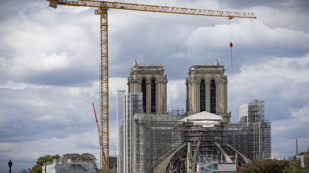 confiez votre projet de rénovation à paris à des experts qualifiés. transformez votre intérieur avec des solutions sur mesure, du conseil à la réalisation, pour un habitat à votre image.