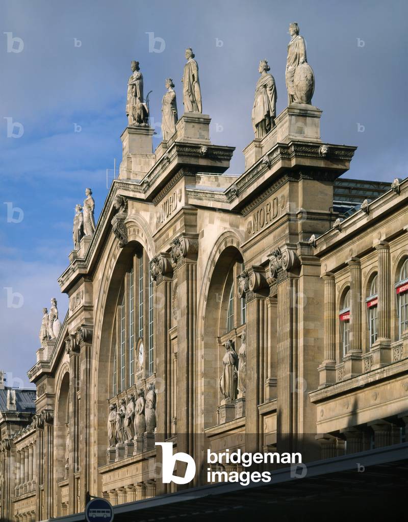 confiez vos projets de rénovation à paris 75010 à notre équipe d'experts. service sur-mesure, conseils personnalisés et devis gratuit pour transformer votre intérieur.