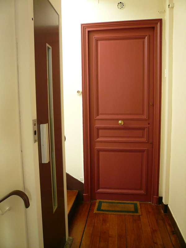 confiez la rénovation des parties communes de votre immeuble à paris 75010 à des professionnels fiables. modernisation, sécurité et esthétisme garantis pour un cadre de vie amélioré.