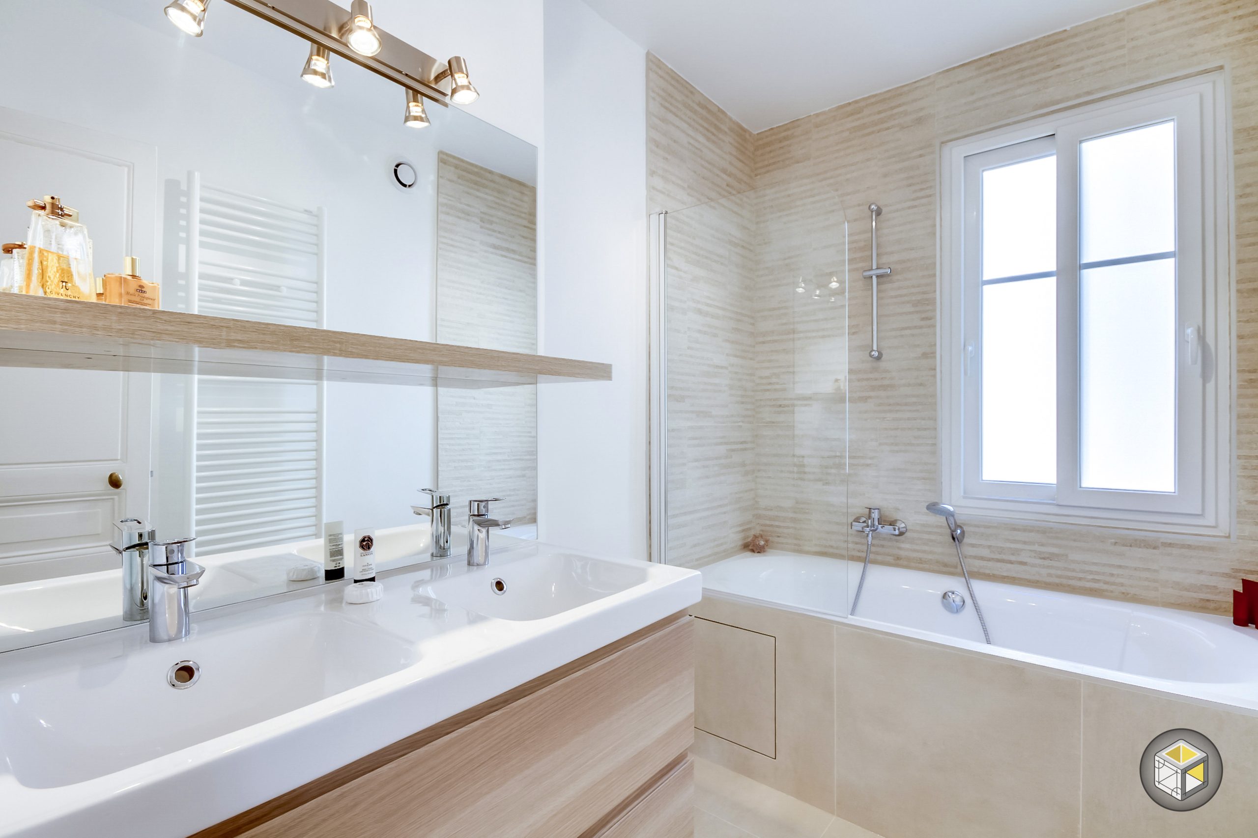 confiez la r&eacute;novation de votre salle de bain &agrave; paris 10 &agrave; des experts. transformation compl&egrave;te, travaux de qualit&eacute; et devis gratuit pour un espace moderne et fonctionnel.