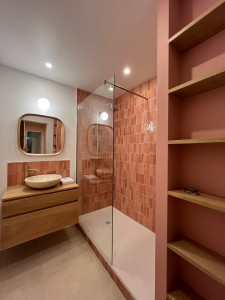 confiez la r&eacute;novation de votre salle de bain &agrave; paris 10 &agrave; nos experts. conception sur-mesure, mat&eacute;riaux de qualit&eacute; et travaux rapides pour un espace moderne et fonctionnel.
