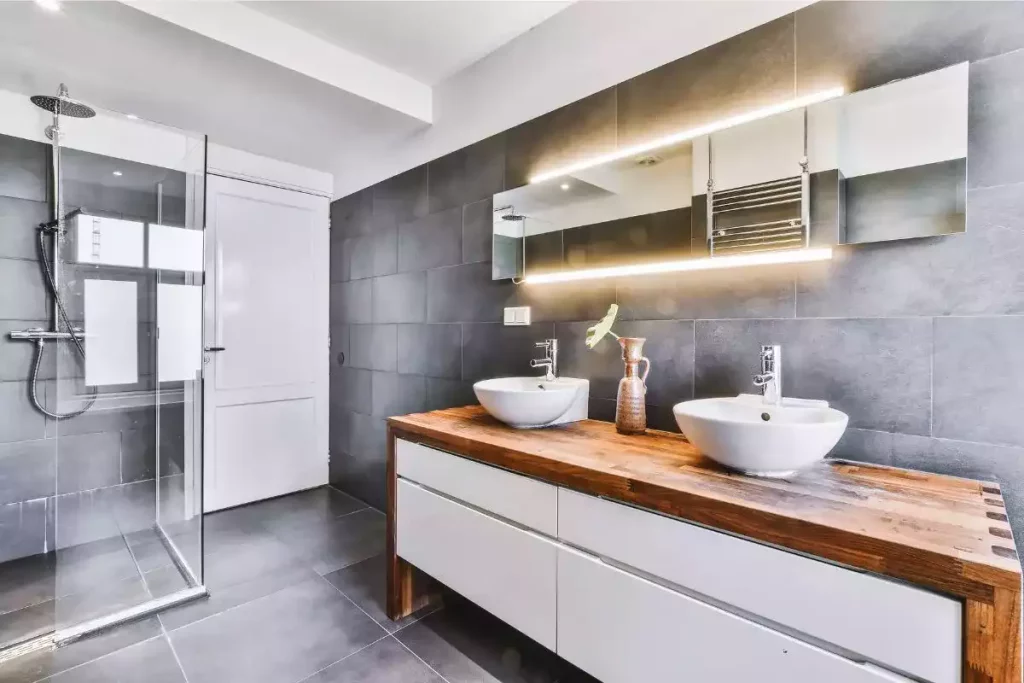 d&eacute;couvrez 10 astuces efficaces pour r&eacute;ussir la r&eacute;novation de votre salle de bain &agrave; paris en 2025. conseils pratiques, tendances et id&eacute;es pour moderniser votre espace facilement.